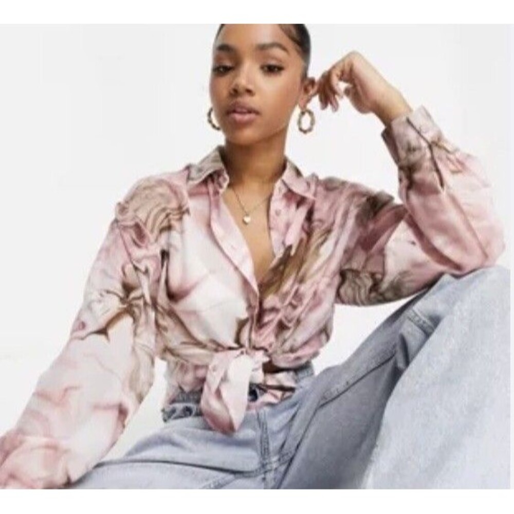 Stradivarius Button Up Blouse Top Women’s Size Medium Long Sleeve Lightweight